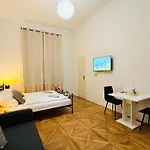 Zitna Downtown 3* Prague